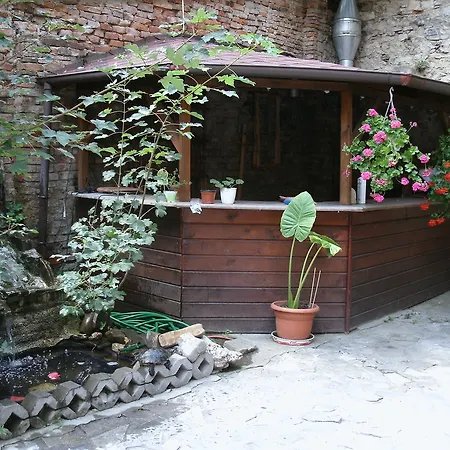 Taj Mahal Guest house